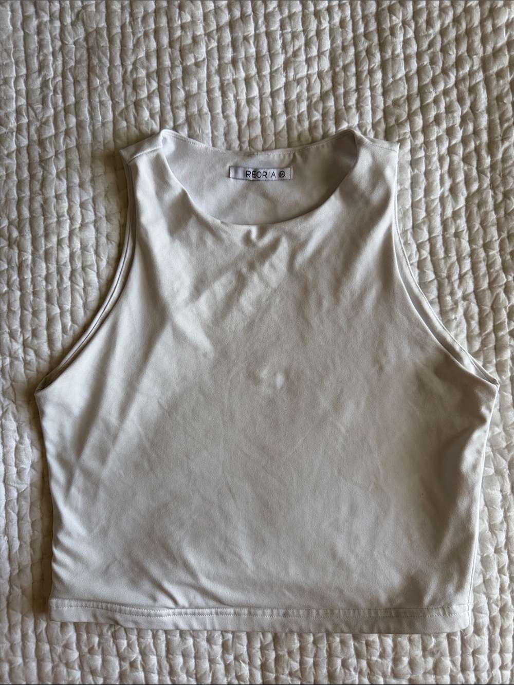 Reoria white Sleeveless Crop Tank Top